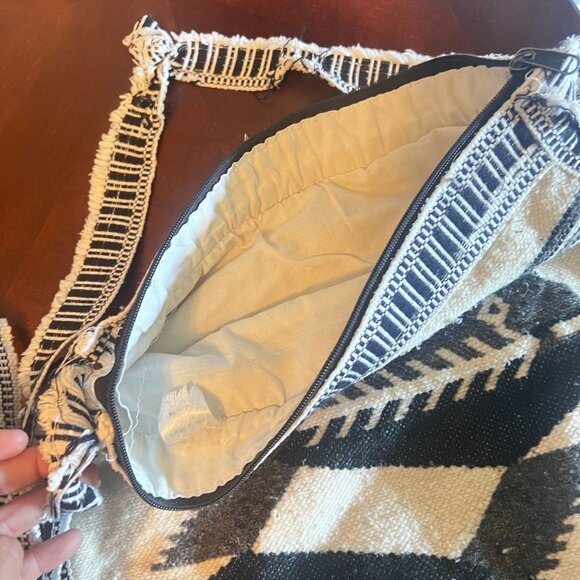 Woven Boho Wool Crossbody Shoulder Bags Llama & Fish Hippie Zipper Closures - Picture 8 of 9